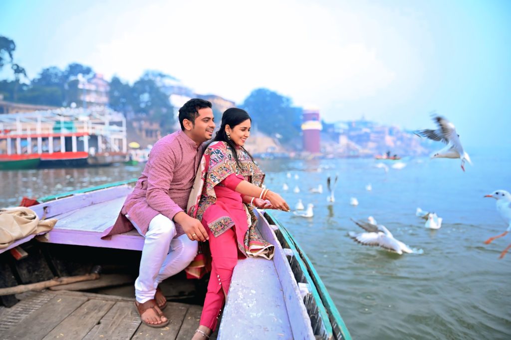 Couple photoshoot pose in Varanasi